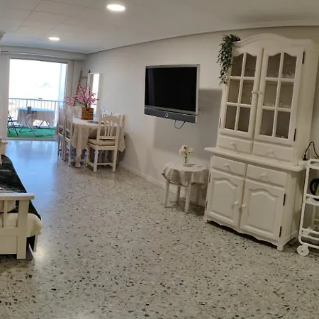 Marenyet 8 Appartement *